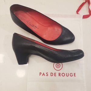 Pas de Rouge Italy Navy Leather Pump 38.5 (US 8.5)